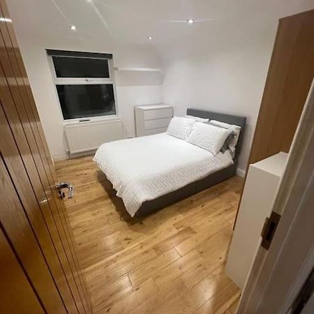 2 Bedroom Apartment In Hampdenrd Londyn Zewnętrze zdjęcie
