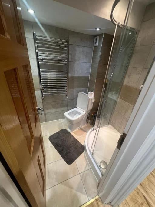 2 Bedroom Apartment In Hampdenrd Londyn Zewnętrze zdjęcie
